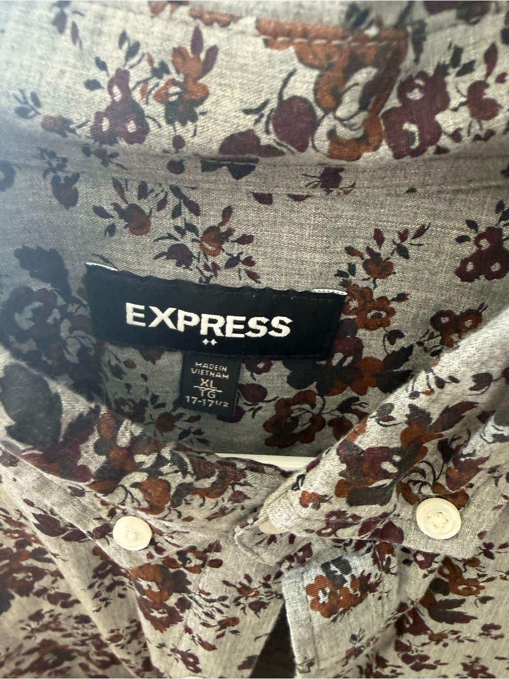 Express button down - Picture 3 of 3